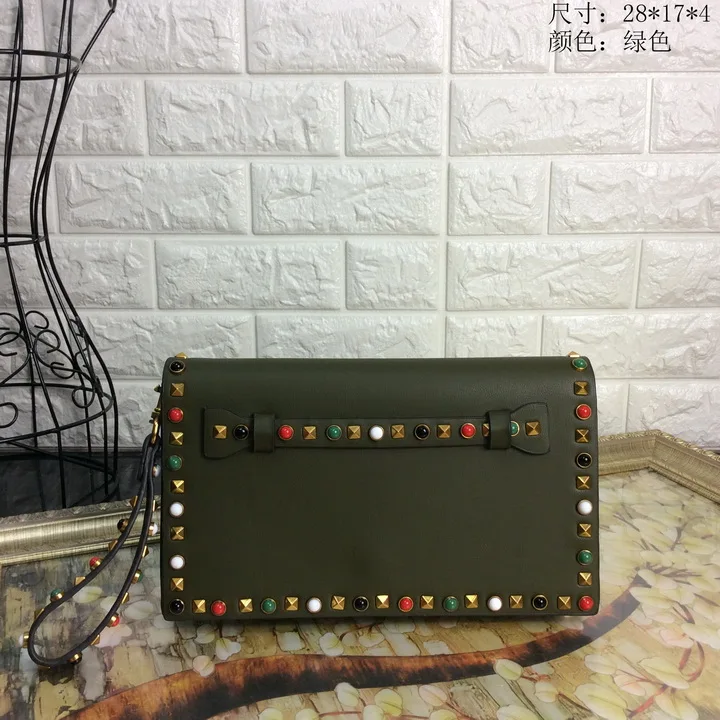 华伦天奴5501绿色